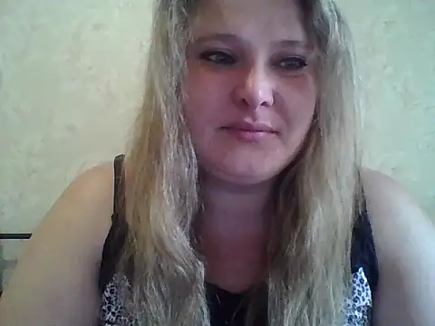 ParisMimi online show from April 30, 9:04 am