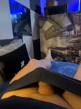 MatthewEmme online show from February 8, 12:58 am