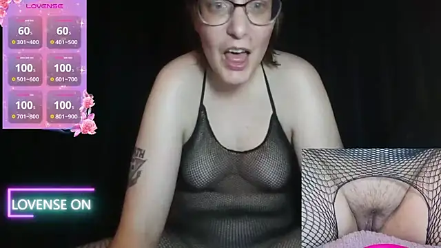 PernillaGirl online show from October 15, 6:08 pm