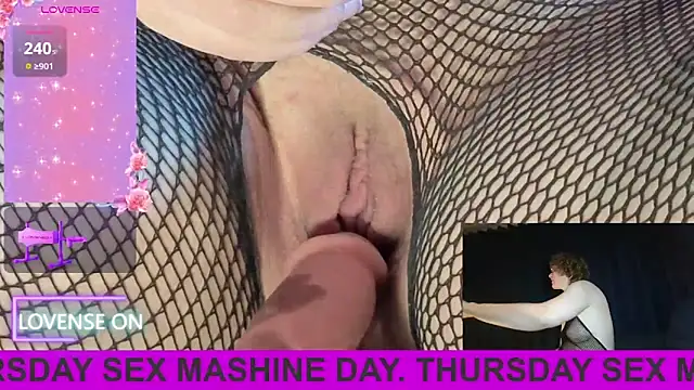 PernillaGirl online show from November 20, 7:24 pm