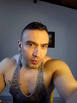 Snapshot of jhay-crux chatting on February 8, 3:53 pm jhay-crux online show from February 8, 3:53 pm