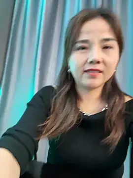 Snapshot of Efangfang chatting on December 21, 8:18 am Efangfang online show from December 21, 8:18 am
