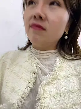 Snapshot of Efangfang chatting on February 5, 11:55 am Efangfang online show from February 5, 11:55 am