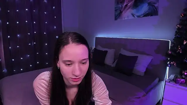 Snapshot of StaceySunny chatting on December 7, 7:05 am StaceySunny online show from December 7, 7:05 am