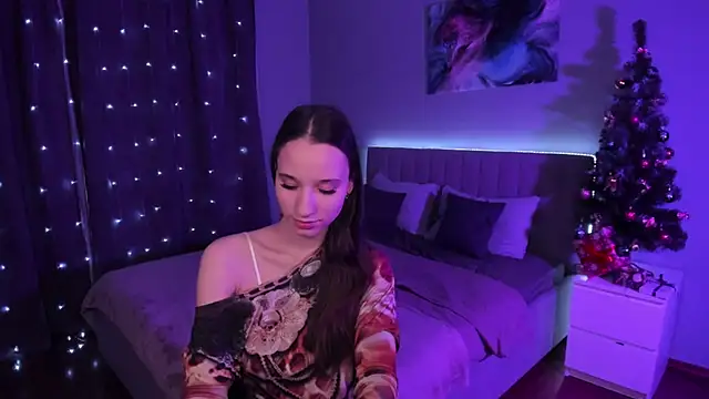 Snapshot of StaceySunny chatting on December 21, 7:27 pm StaceySunny online show from December 21, 7:27 pm