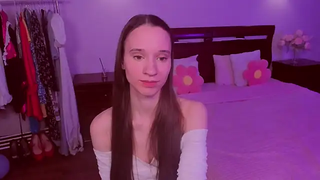 Snapshot of StaceySunny chatting on February 17, 5:30 pm StaceySunny online show from February 17, 5:30 pm