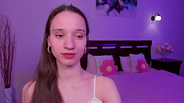 StaceySunny online show from March 21, 5:05 pm