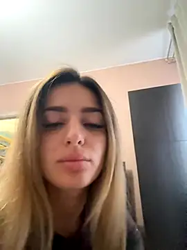 Snapshot of Jasmine_urPrincess chatting on October 20, 5:08 am Jasmine urPrincess online show from October 20, 5:08 am