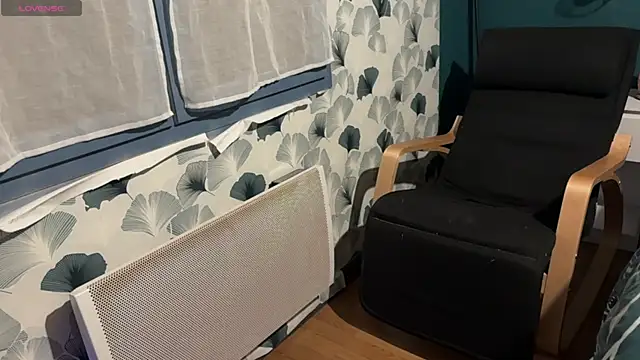 Nina blain online show from September 16, 7:09 am