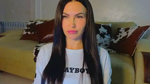 KimDavisBaby online show from January 17, 5:05 pm