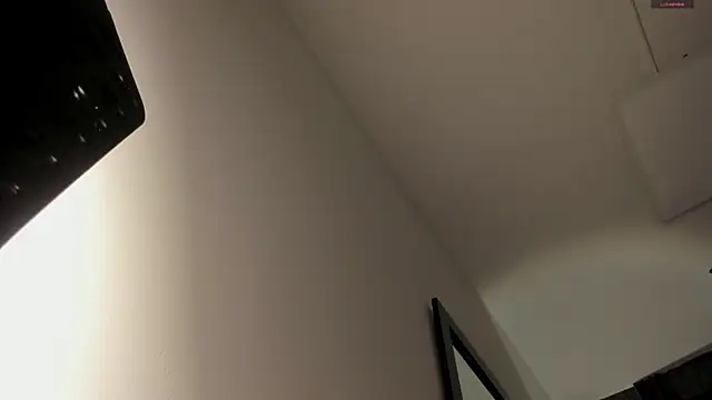 selene red  online show from November 11, 1:44 pm