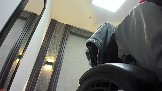 selene red  online show from April 12, 1:54 am