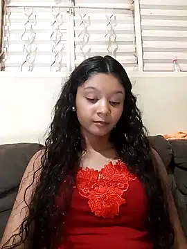 Snapshot of heleny901 chatting on February 12, 10:04 pm heleny901 online show from February 12, 10:04 pm