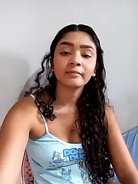 Snapshot of heleny901 chatting on December 15, 8:02 pm heleny901 online show from December 15, 8:02 pm