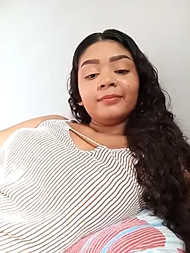 Snapshot of heleny901 chatting on December 20, 8:16 pm heleny901 online show from December 20, 8:16 pm