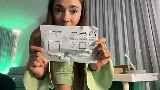 Snapshot of Mika_Miller chatting on September 11, 7:25 pm Mika Miller online show from September 11, 7:25 pm