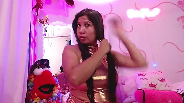 Snapshot of dainaflowers chatting on February 3, 4:10 am dainaflowers online show from February 3, 4:10 am