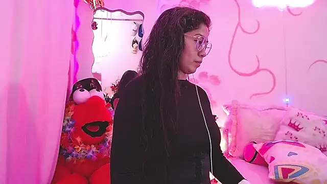 Snapshot of dainaflowers chatting on February 21, 4:24 am dainaflowers online show from February 21, 4:24 am