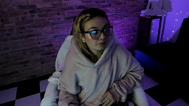 Sweet Namii online show from March 5, 5:40 am