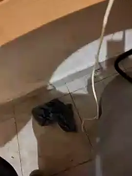 skrigul12 online show from December 6, 2:24 am