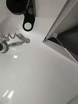 skrigul12 online show from February 2, 3:49 pm