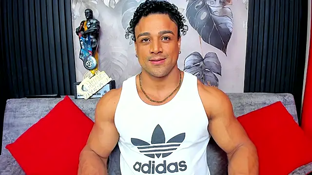 MikeEstevess online show from November 17, 10:32 am