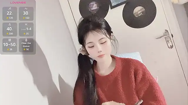 Qedgjwyz1 online show from February 12, 1:48 pm