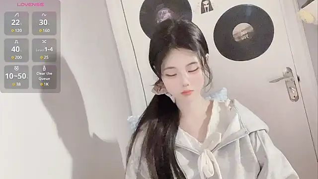 Qedgjwyz1 online show from February 14, 4:15 am