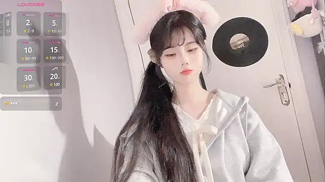 Qedgjwyz1 online show from March 8, 12:09 pm