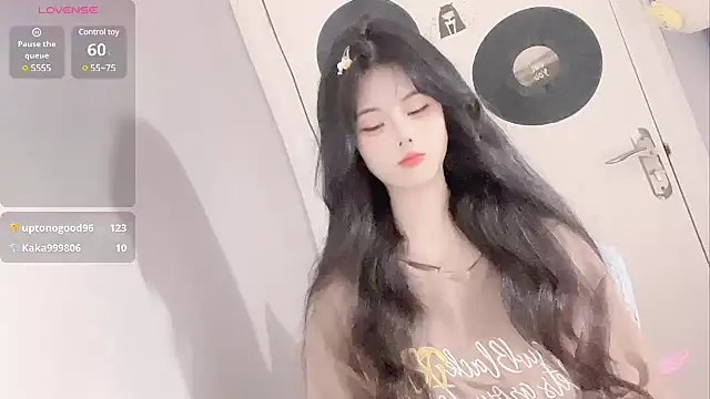 Qedgjwyz1 online show from March 13, 10:26 am