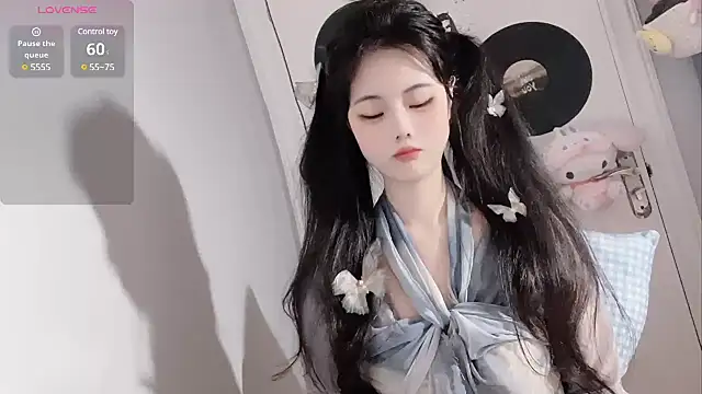 Qedgjwyz1 online show from March 20, 12:30 am