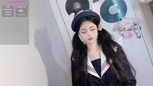 Qedgjwyz1 online show from March 22, 3:30 am