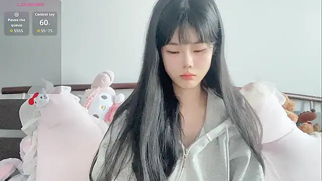 Qedgjwyz1 online show from April 8, 11:27 pm