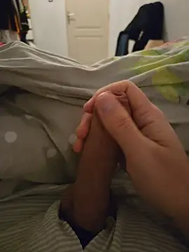 ruffuuss online show from March 20, 6:07 am