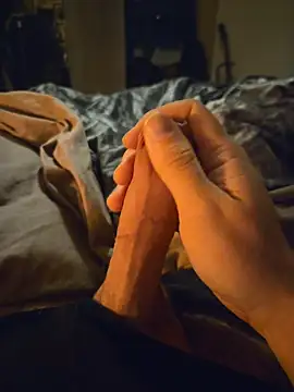 ruffuuss online show from April 11, 5:45 am