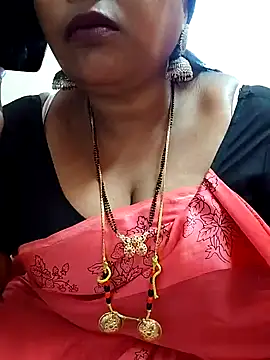 Snapshot of Swapna_143 chatting on December 23, 5:28 am Swapna 143 online show from December 23, 5:28 am