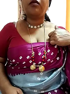 Snapshot of Swapna_143 chatting on December 25, 5:58 am Swapna 143 online show from December 25, 5:58 am