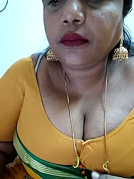 Snapshot of Swapna_143 chatting on December 27, 2:47 am Swapna 143 online show from December 27, 2:47 am