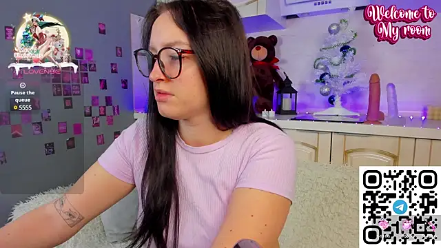 Snapshot of Kruela_Eva chatting on December 30, 11:49 pm Kruela Eva online show from December 30, 11:49 pm