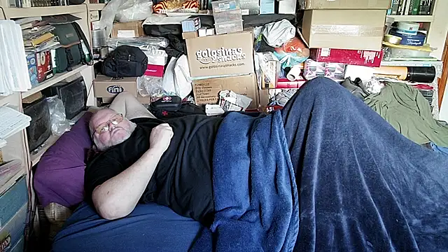 hadeszeuss2 online show from March 28, 3:00 pm