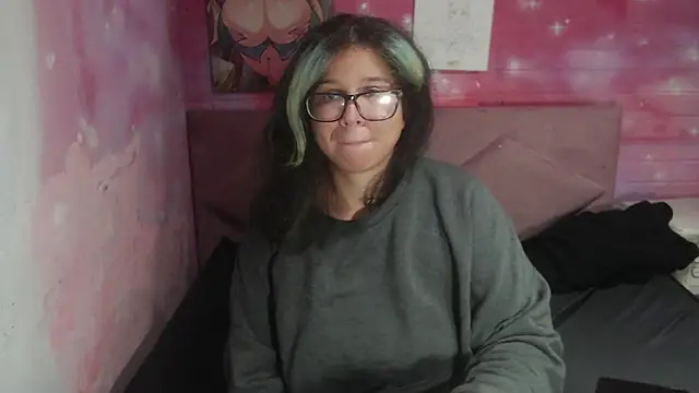 Snapshot of selenablairx chatting on February 26, 3:53 am selenablairx online show from February 26, 3:53 am