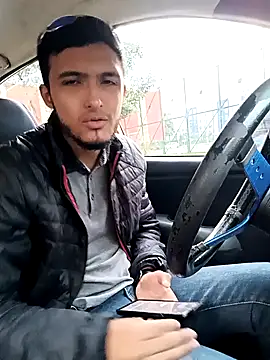 Snapshot of mosmar_20 chatting on December 18, 11:13 am mosmar 20 online show from December 18, 11:13 am