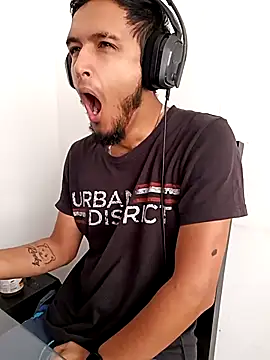 Snapshot of mosmar_20 chatting on February 28, 7:35 pm mosmar 20 online show from February 28, 7:35 pm