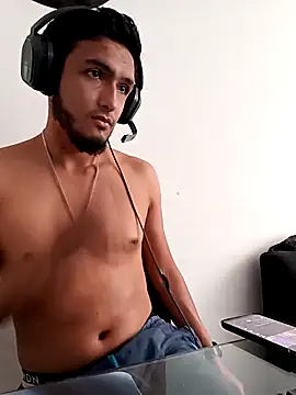 Snapshot of mosmar_20 chatting on February 28, 10:39 pm mosmar 20 online show from February 28, 10:39 pm