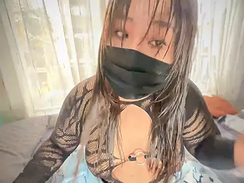 Snapshot of LunaXoxo chatting on January 5, 9:14 pm LunaXoxo online show from January 5, 9:14 pm