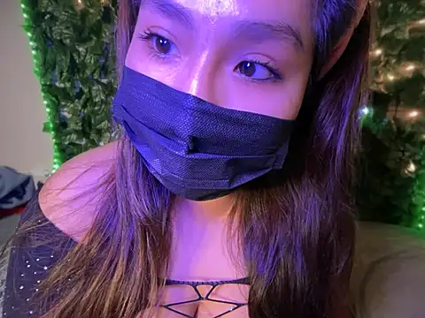 Snapshot of LunaXoxo chatting on February 26, 11:59 pm LunaXoxo online show from February 26, 11:59 pm