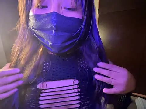 Snapshot of LunaXoxo chatting on March 2, 11:42 pm LunaXoxo online show from March 2, 11:42 pm