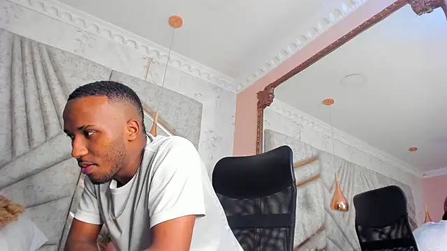 Snapshot of JamesParck chatting on January 24, 6:25 pm JamesParck online show from January 24, 6:25 pm