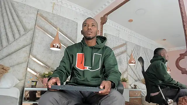 Snapshot of JamesParck chatting on January 26, 12:33 pm JamesParck online show from January 26, 12:33 pm