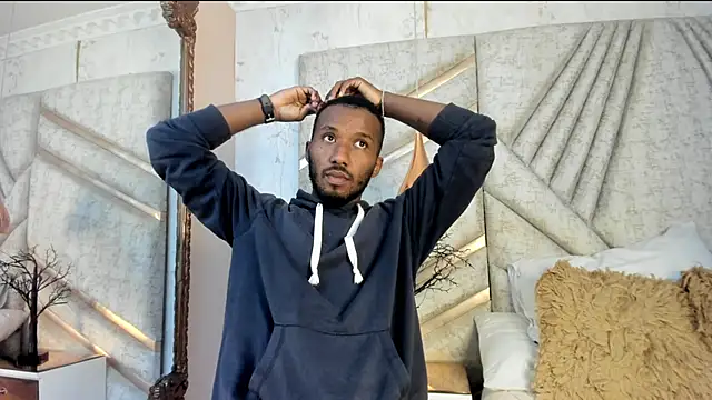 Snapshot of JamesParck chatting on February 25, 8:29 pm JamesParck online show from February 25, 8:29 pm